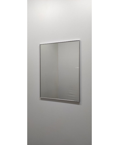 Зеркало прямоугольной формы в  металлической раме под  хром глянцевый, Р2003.